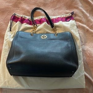 Tory Burch Everly Tote like new! With tags and dust bag!!!